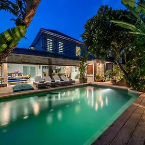 Alchemy Private 4 Bedroom Eat Street 10 Steps To Revolver Cafe , Seminyak (Bali) Indonesia